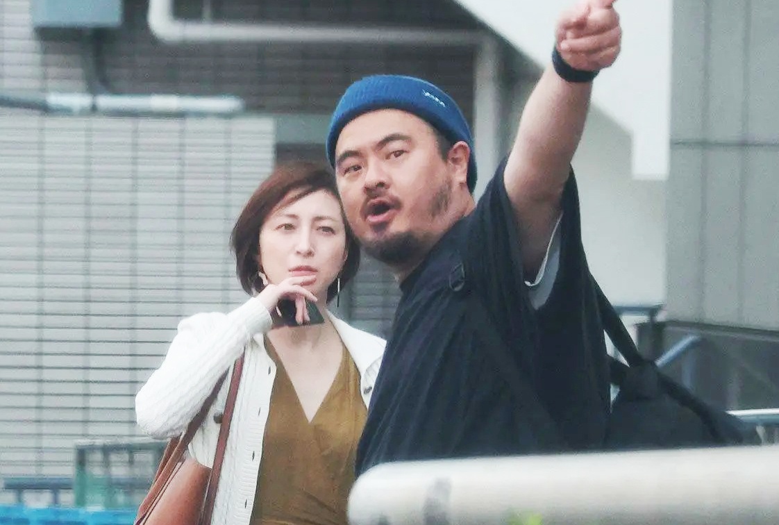 Bang chung ngoai tinh cua ngoc nu Ryoko Hirosue voi dau bep hinh anh