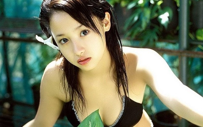 'Quoc bao nhan sac' Nhat Ban khong dam quay lai showbiz hinh anh