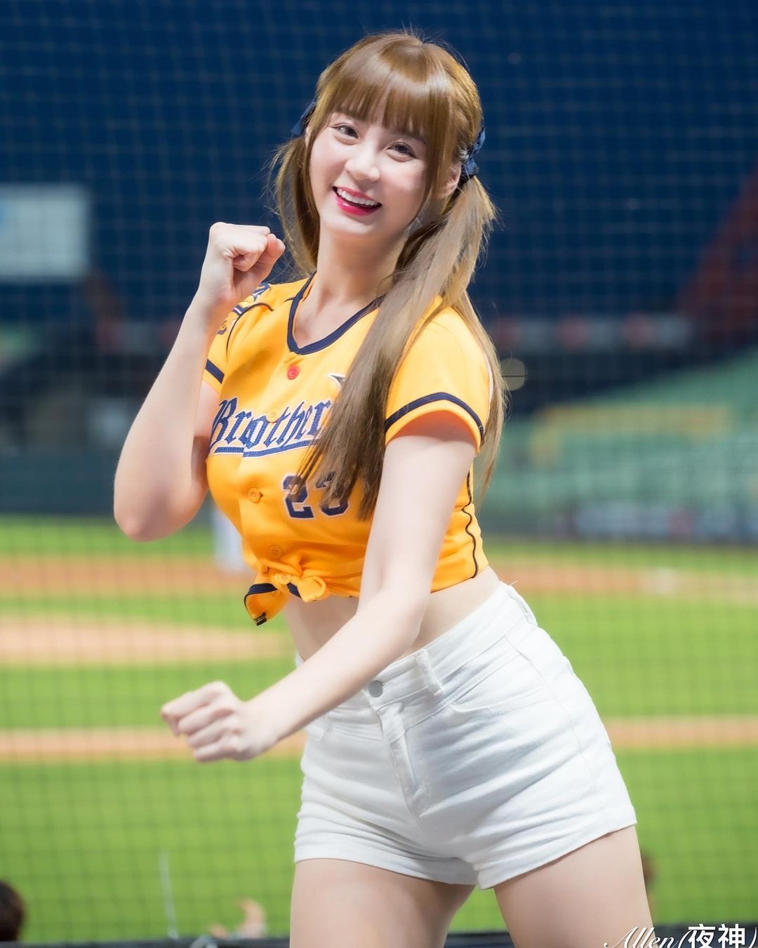 Be boi tinh duc anh 2