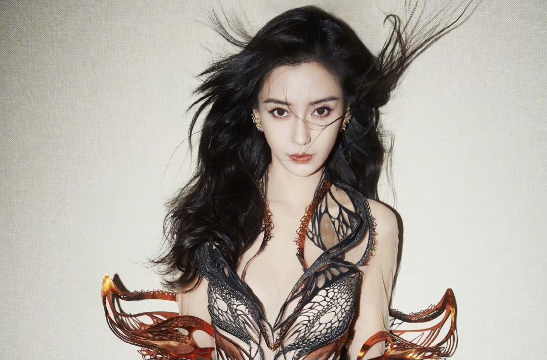 So tien Angelababy kiem duoc tu showbiz hinh anh