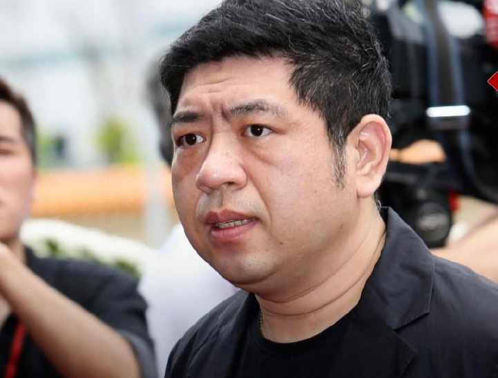 Dien vien Dai Loan bi 20 phu nu to tan cong tinh duc hinh anh