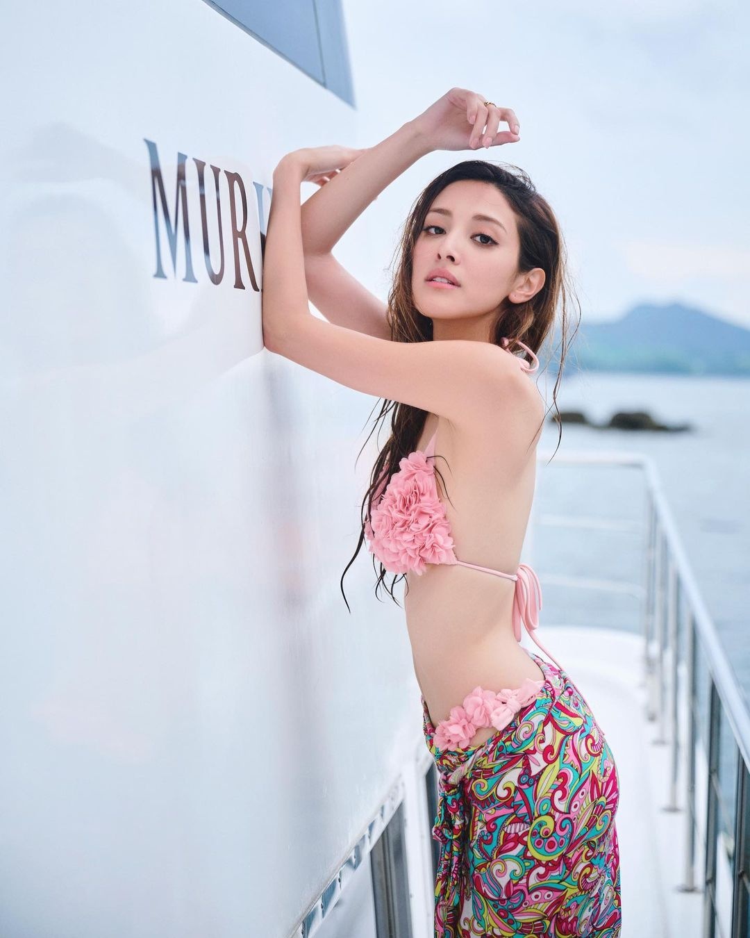 Tran Khai Lam bikini anh 2