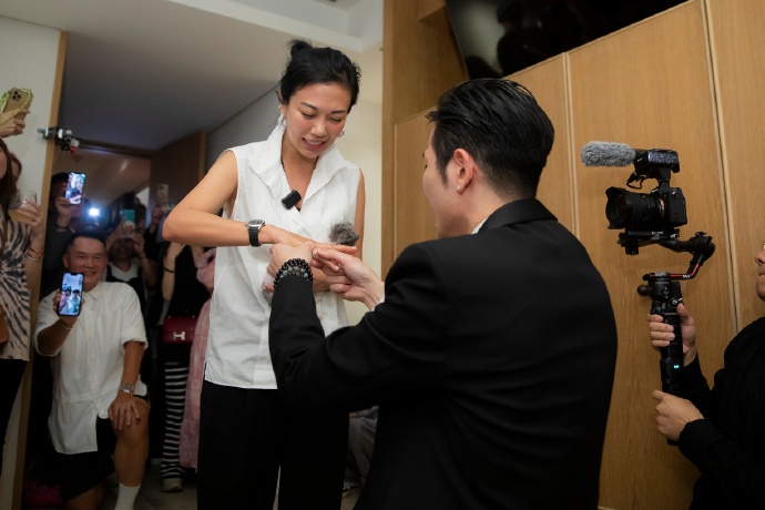 Tiêu Kính Đằng kết hôn ảnh 1 Tieu Kinh Dang ket hon anh 1