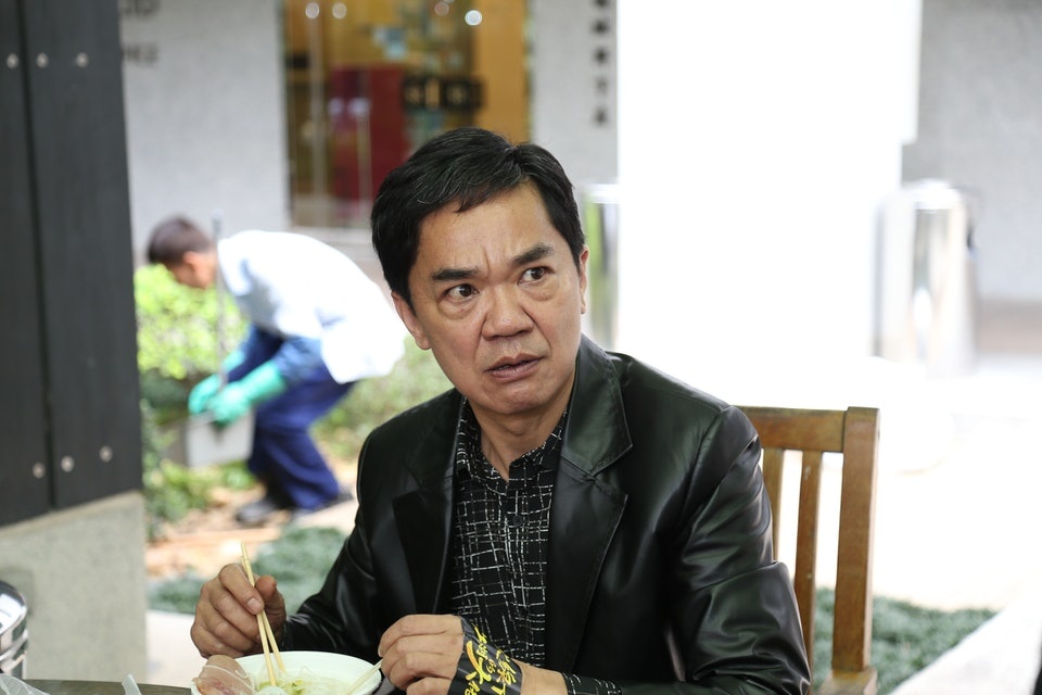 Hoang Quang Luong giau co anh 4