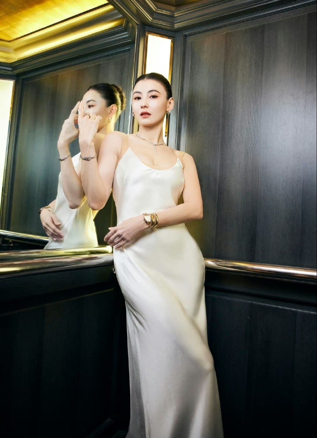 Truong Ba Chi sac voc anh 10