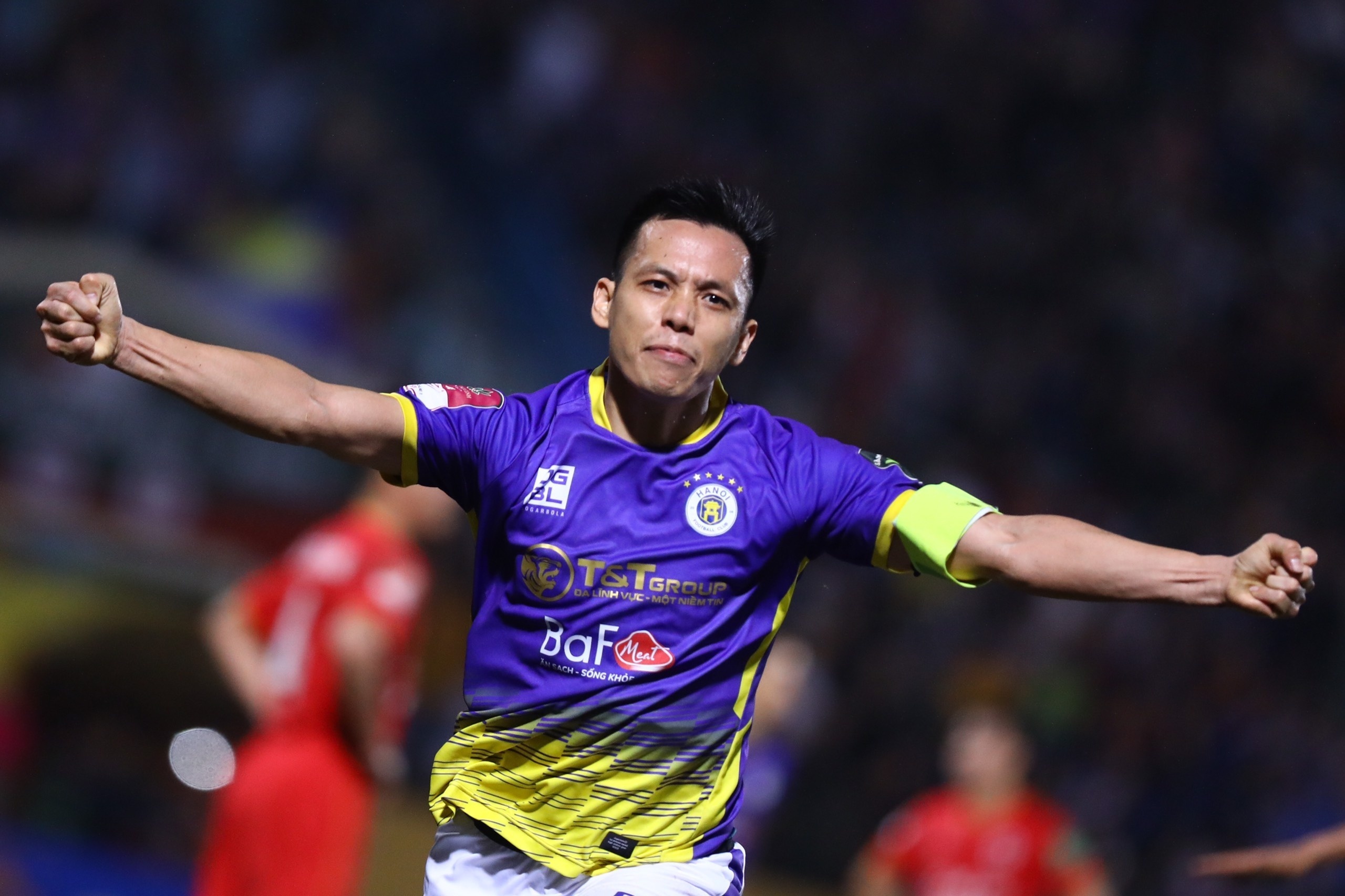 CLB Ha Noi o dau trong cuoc dua V.League 2024/25? hinh anh