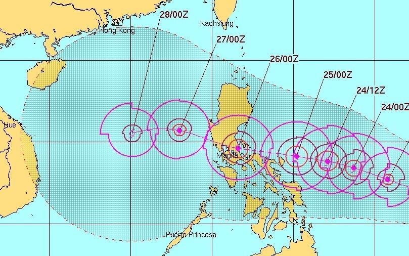 Khong khi lanh va hoan luu bao gay mua lon tai mien Trung hinh anh