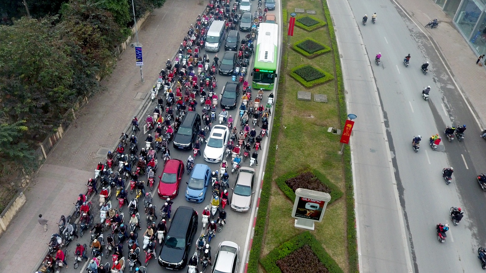 người dân Hà Nội chấm điểm buýt nhanh ảnh 2 nguoi dan Ha Noi cham diem buyt nhanh anh 2