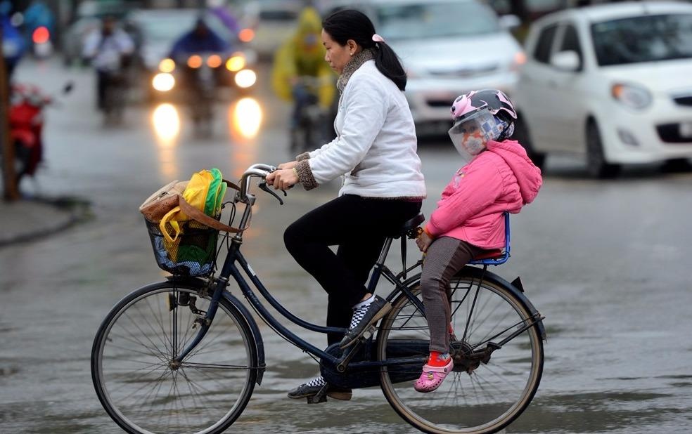 Bac Bo tiep tuc mua ret, Ha Noi 14ºC hinh anh