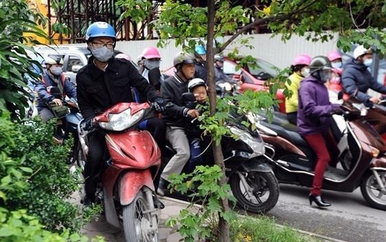 Cu dan mang soi noi hien ke chong tac duong cho Ha Noi hinh anh