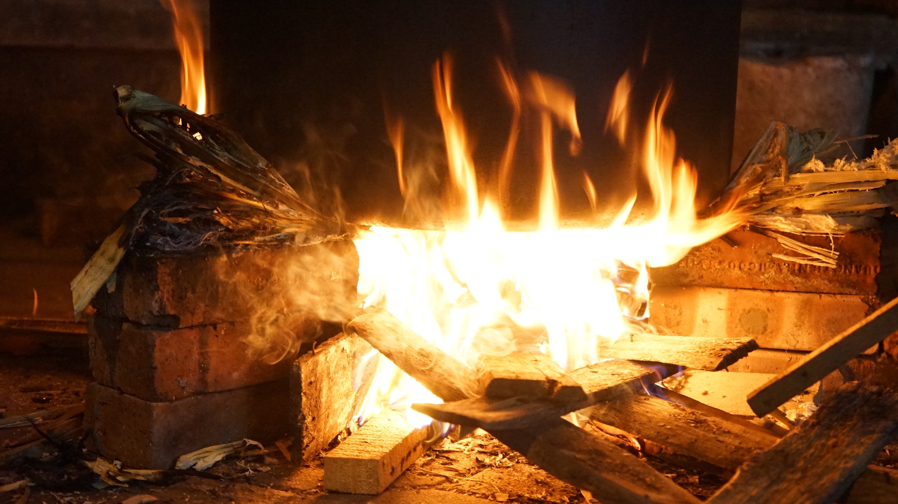 Nau banh chung Tet tren via he Ha Noi anh 5