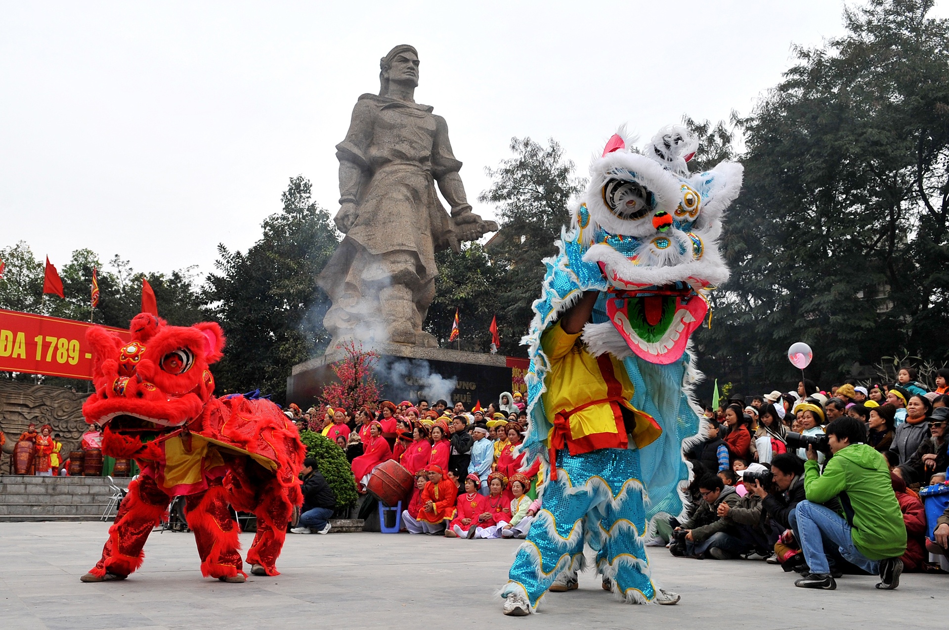 Le hoi dau xuan anh 1