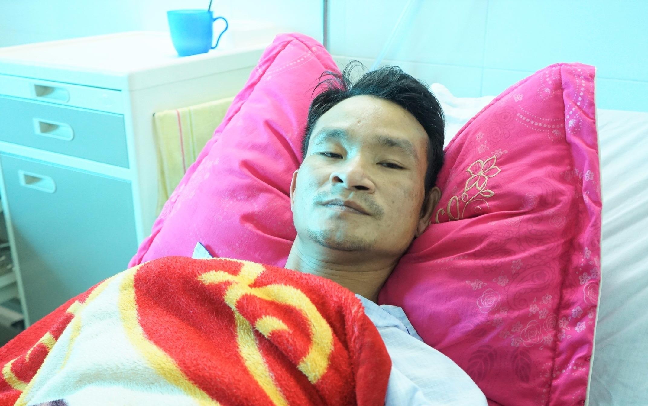 'Luc Van Tien' bi dam khi cuu co gai gap nan hinh anh