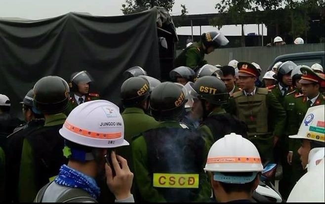 Xo xat o nha may Samsung Bac Ninh 'do hieu nham' hinh anh