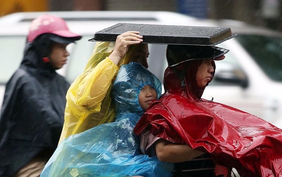 Mua da, dong set, to loc se xuat hien nhieu tren ca nuoc vao thang 4-5 hinh anh