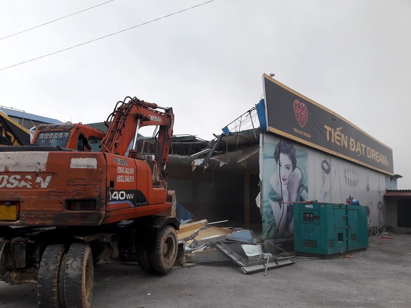 Quang Ninh cuong che cac co so 'chi ban hang cho nguoi Trung Quoc' hinh anh