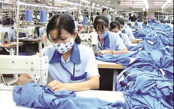 Tang so gio lam them cua nguoi lao dong len 400 gio mot nam hinh anh