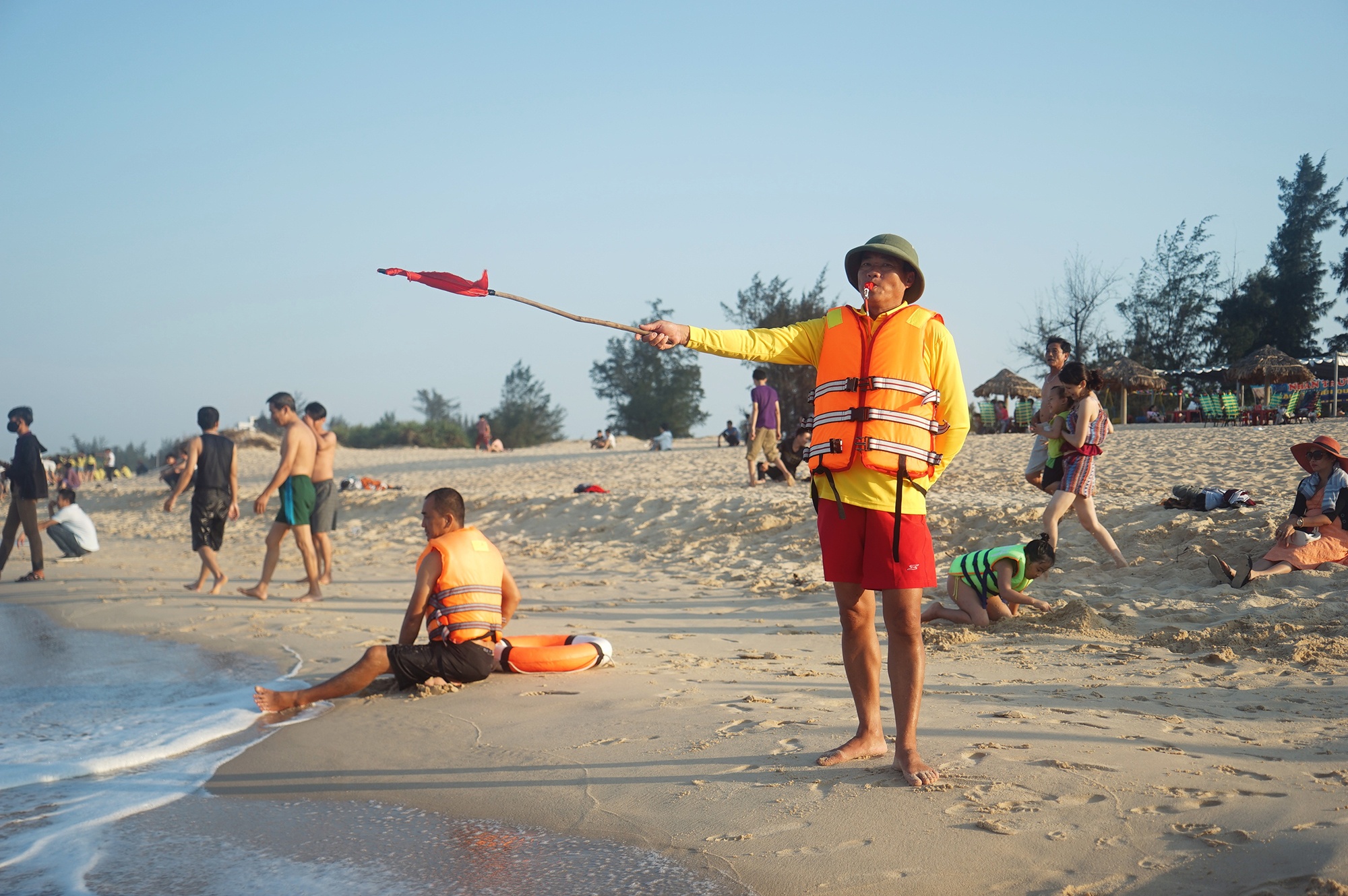 du lịch biển Quảng Bình hồi sinh ảnh 9 du lich bien Quang Binh hoi sinh anh 9