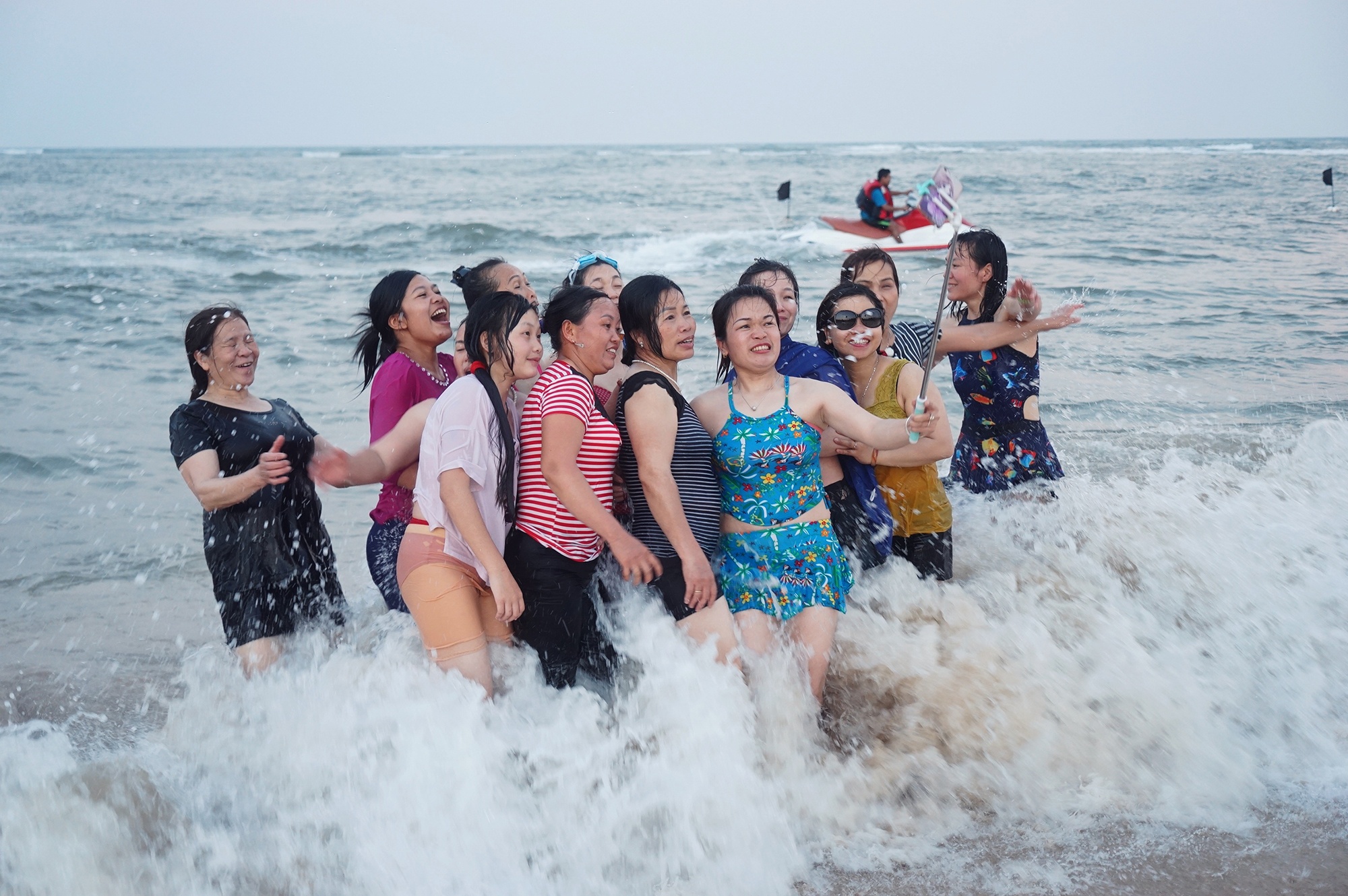 du lịch biển Quảng Bình hồi sinh ảnh 8 du lich bien Quang Binh hoi sinh anh 8