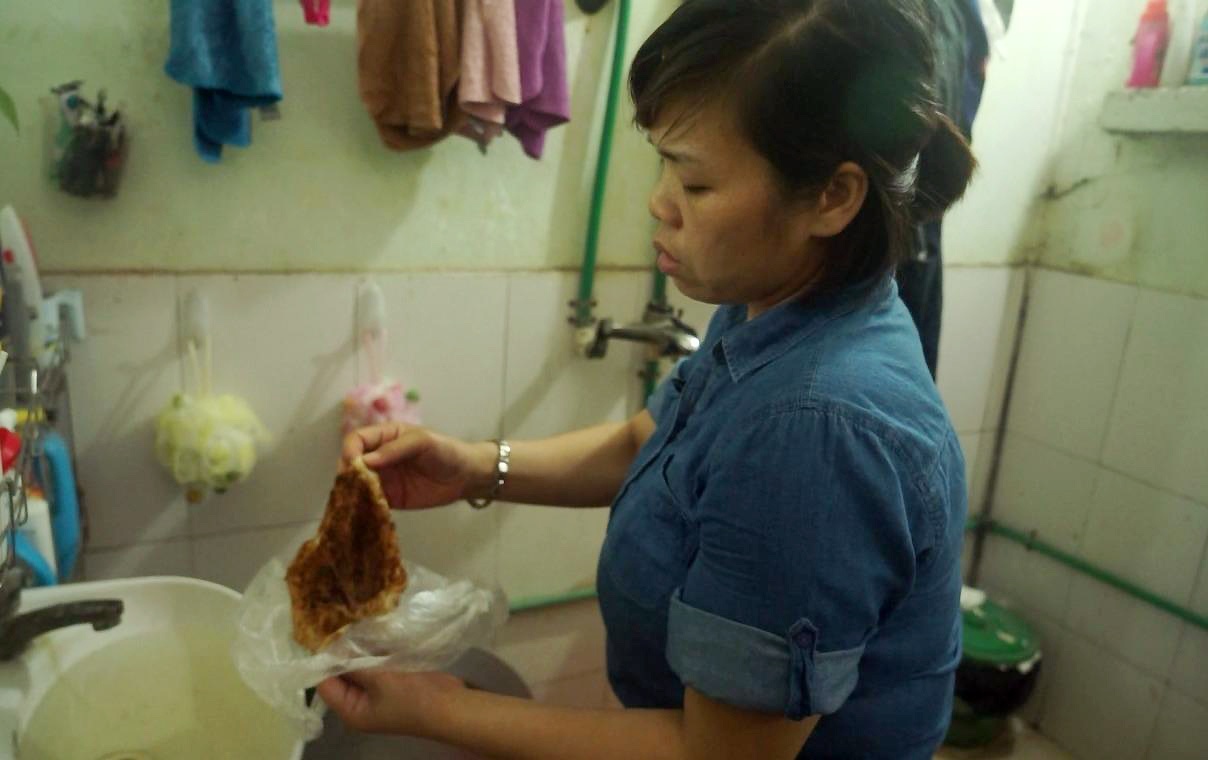 Ca phuong khon kho vi nuoc sinh hoat dong can nhu bun hinh anh
