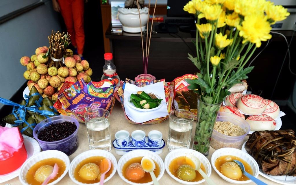 Hieu dung ve Tet Doan ngo cua nguoi Viet hinh anh