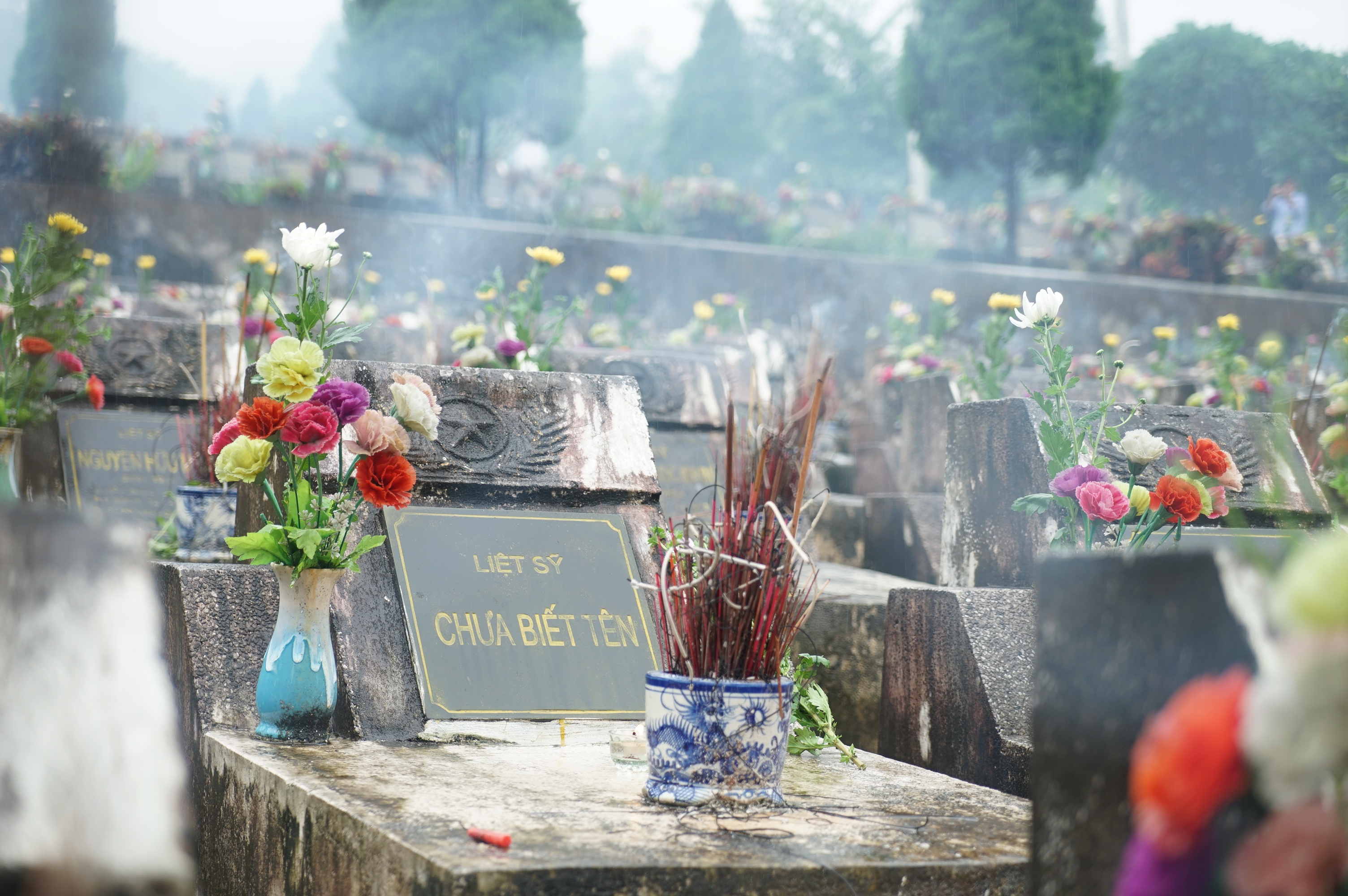 nghin cuu binh Vi Xuyen hanh quan anh 4