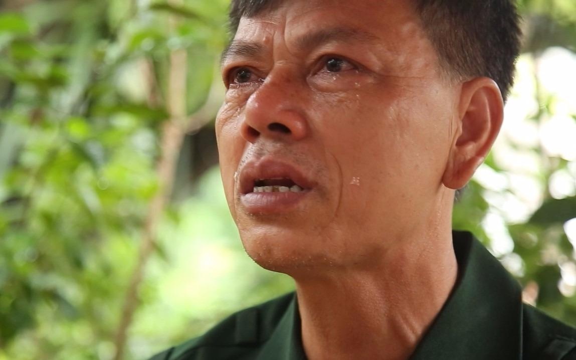Cuu binh Vi Xuyen ke chuyen tim thi the dong doi trong dem hinh anh