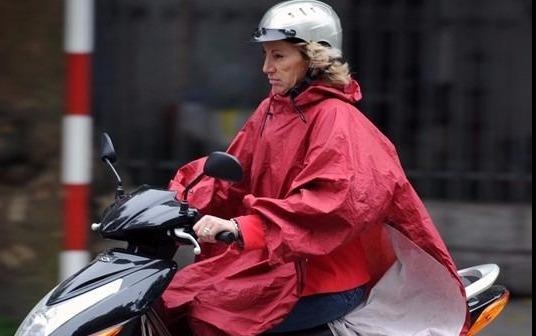 Thoi tiet 18/11: Mien Bac chuyen lanh va mua dong dien rong hinh anh