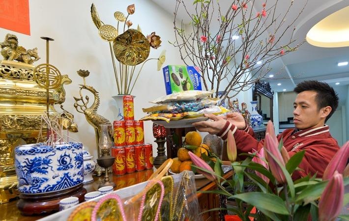 Nguoi Viet xua lam gi de hieu kinh to tien ngay Tet? hinh anh