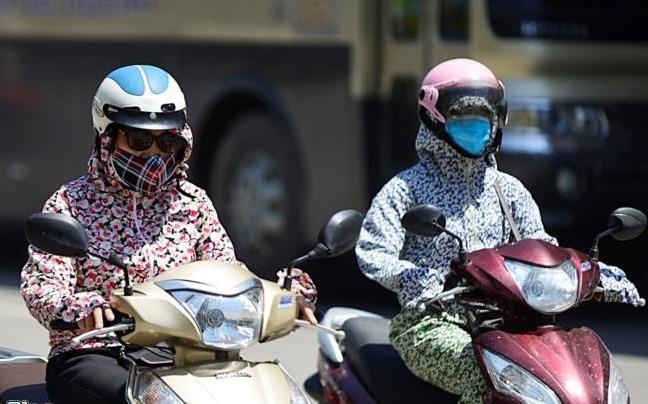 Bac va Trung Bo nang nong tren 40 do C hinh anh