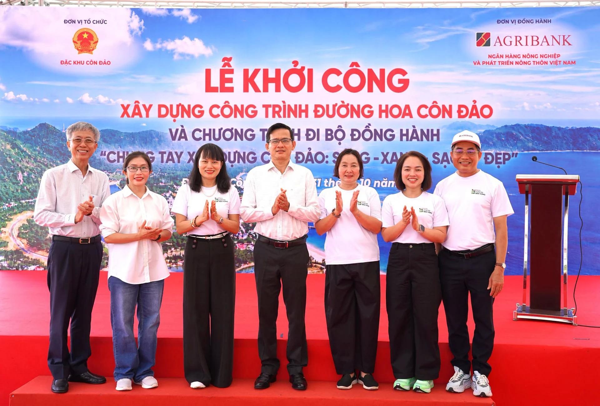 Khởi công dự án 5 tỷ đồng 'Đường hoa Côn Đảo - Ươm mầm tương lai xanh'