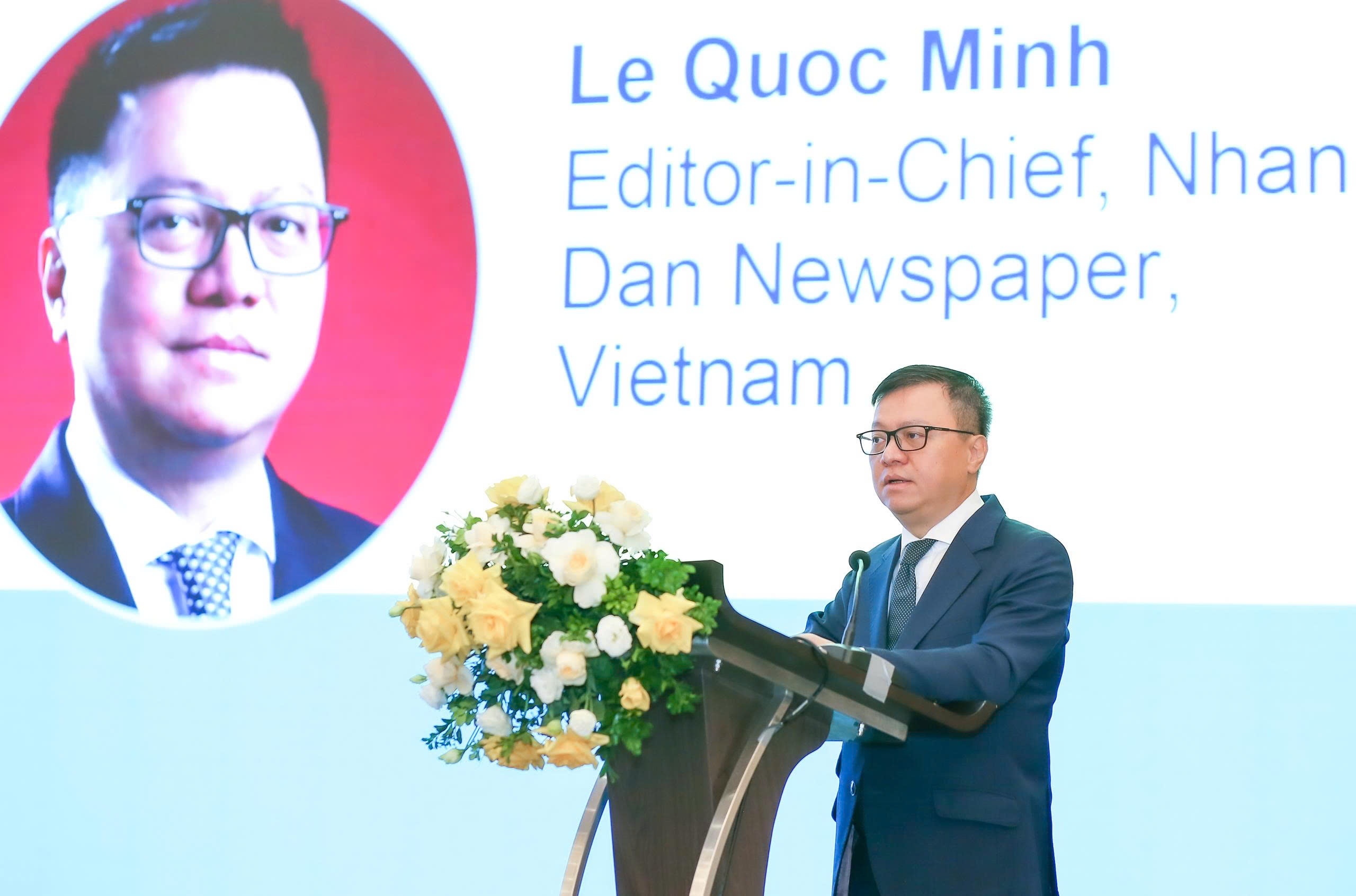 t&ograve;a soạn,  xu hướng,  đọc b&aacute;o ảnh 1
