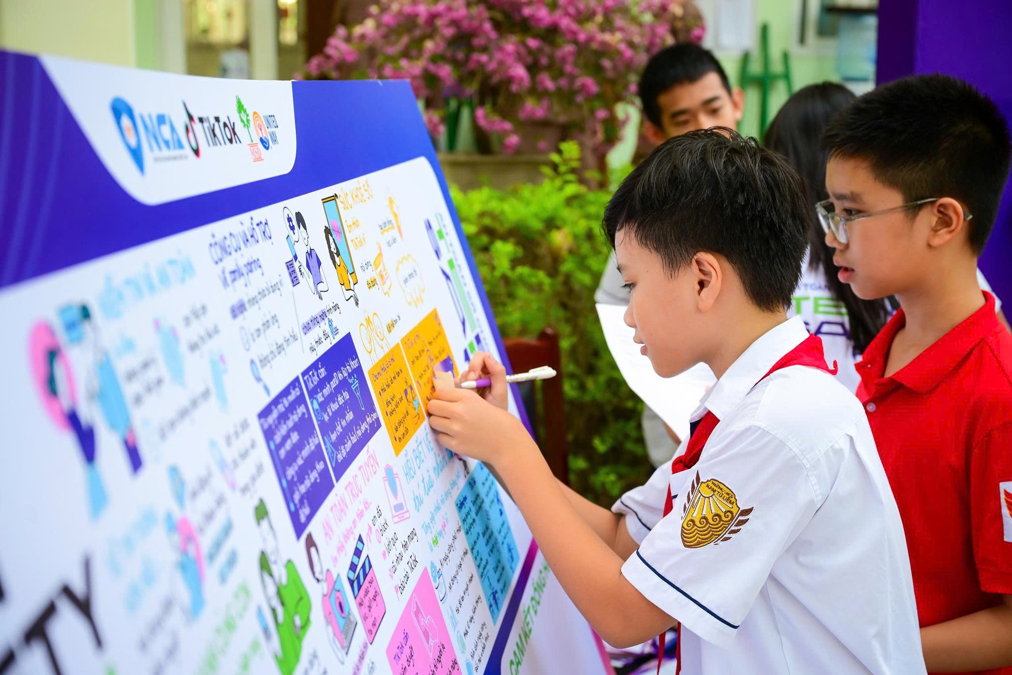 trẻ,  mạng internet,  an ninh mạng,  lừa đảo trực tuyến ảnh 2