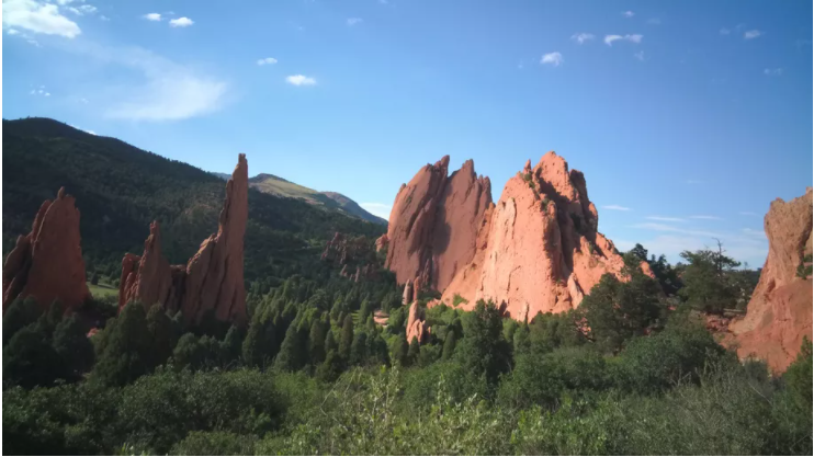 Apple ra mat day deo camera cho Apple Watch anh 2