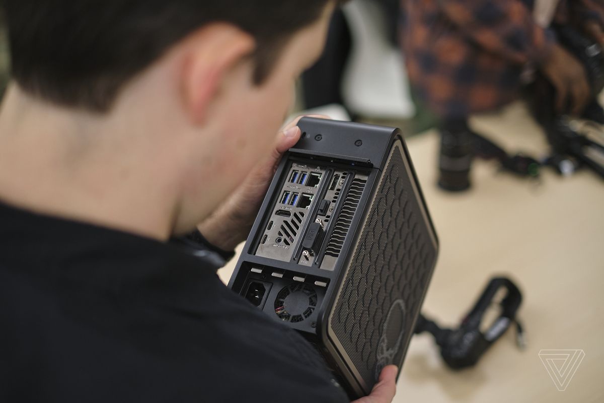 Laptop tu lap rap Framework anh 2