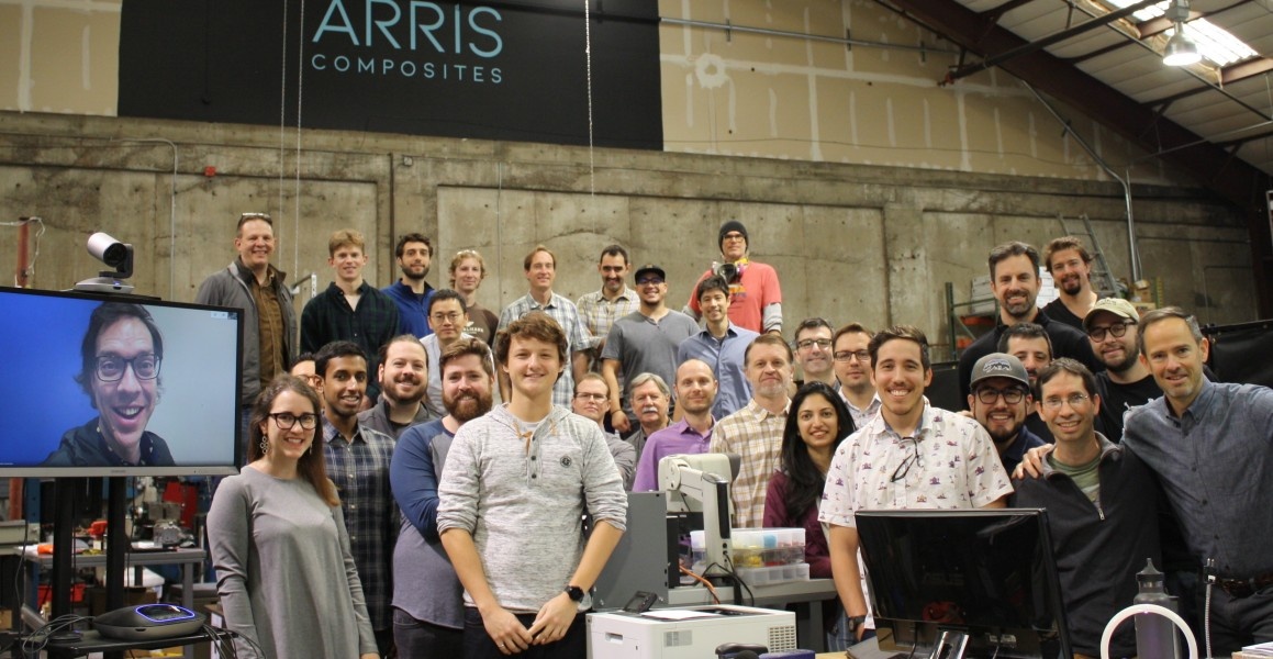 Apple kien nhan vien anh 2