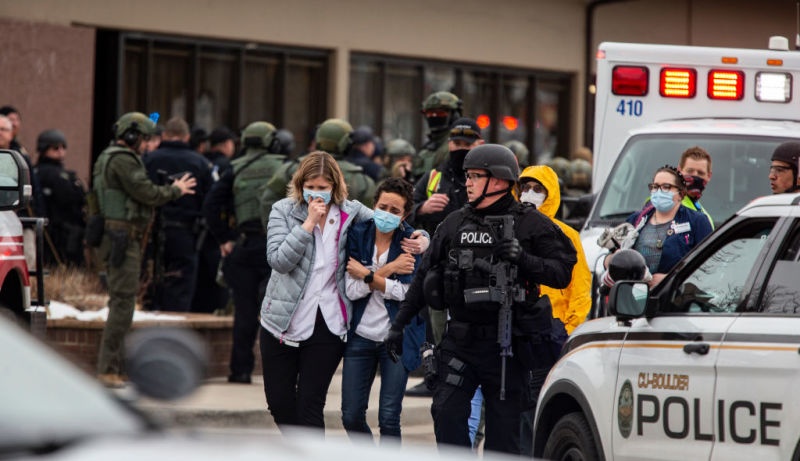 Tranh cai khi YouTube khong xoa doan video tham sat o My hinh anh