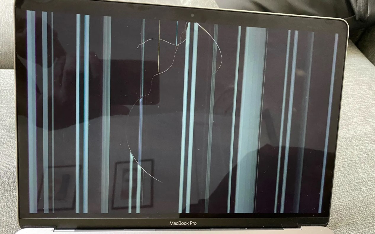 Hang loat may MacBook M1 gap su co nut man hinh hinh anh