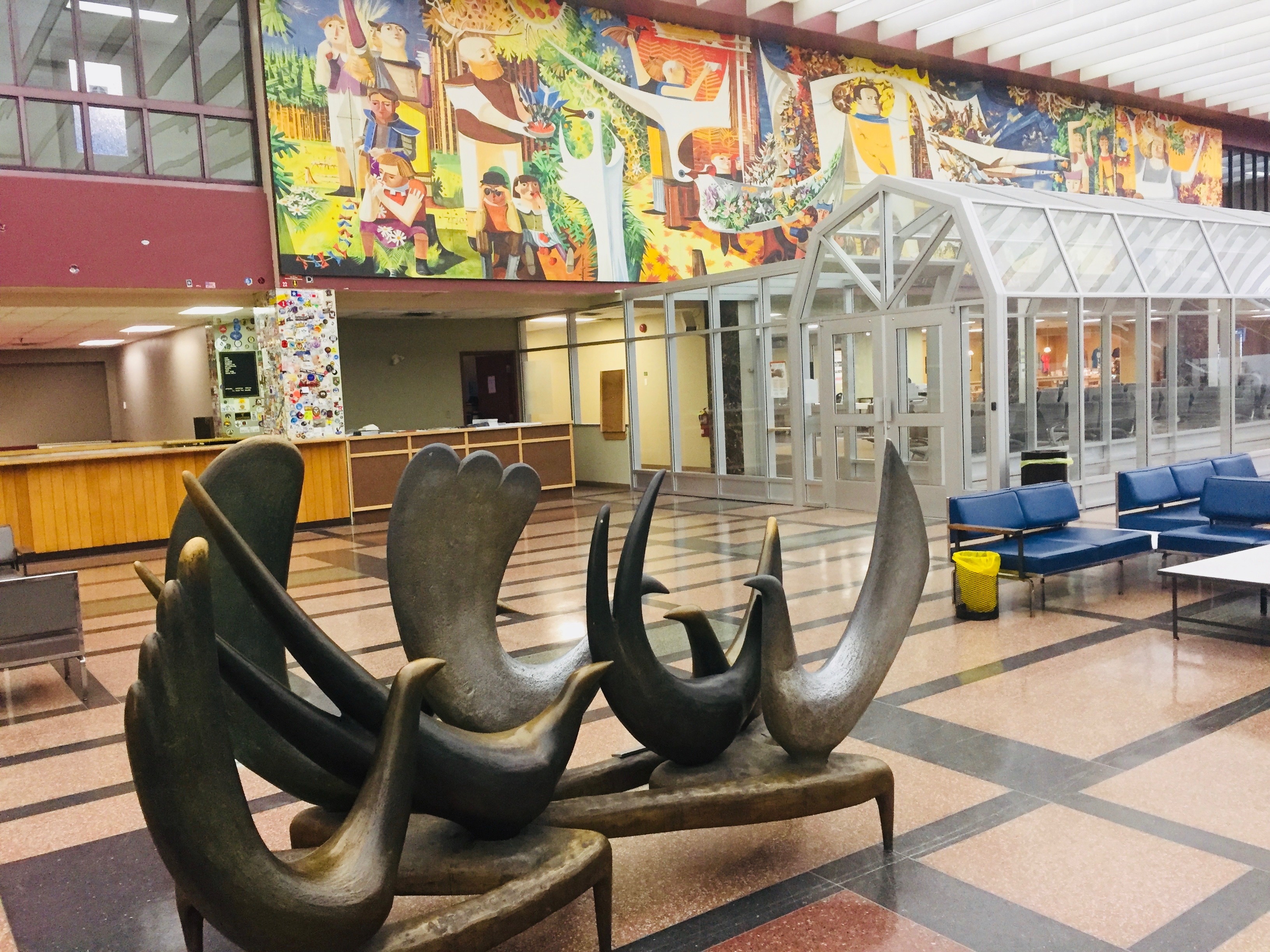 Sân bay che chở người tị nạn trong ngày 11/9 ảnh 3 San bay che cho nguoi ti nan trong ngay 11/9 anh 3