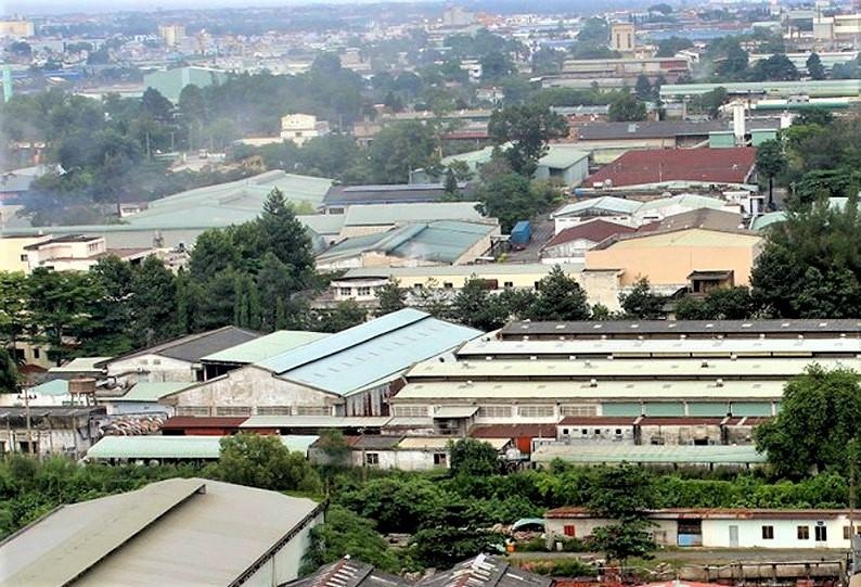 xa nuoc thai ra song Dong Nai anh 1