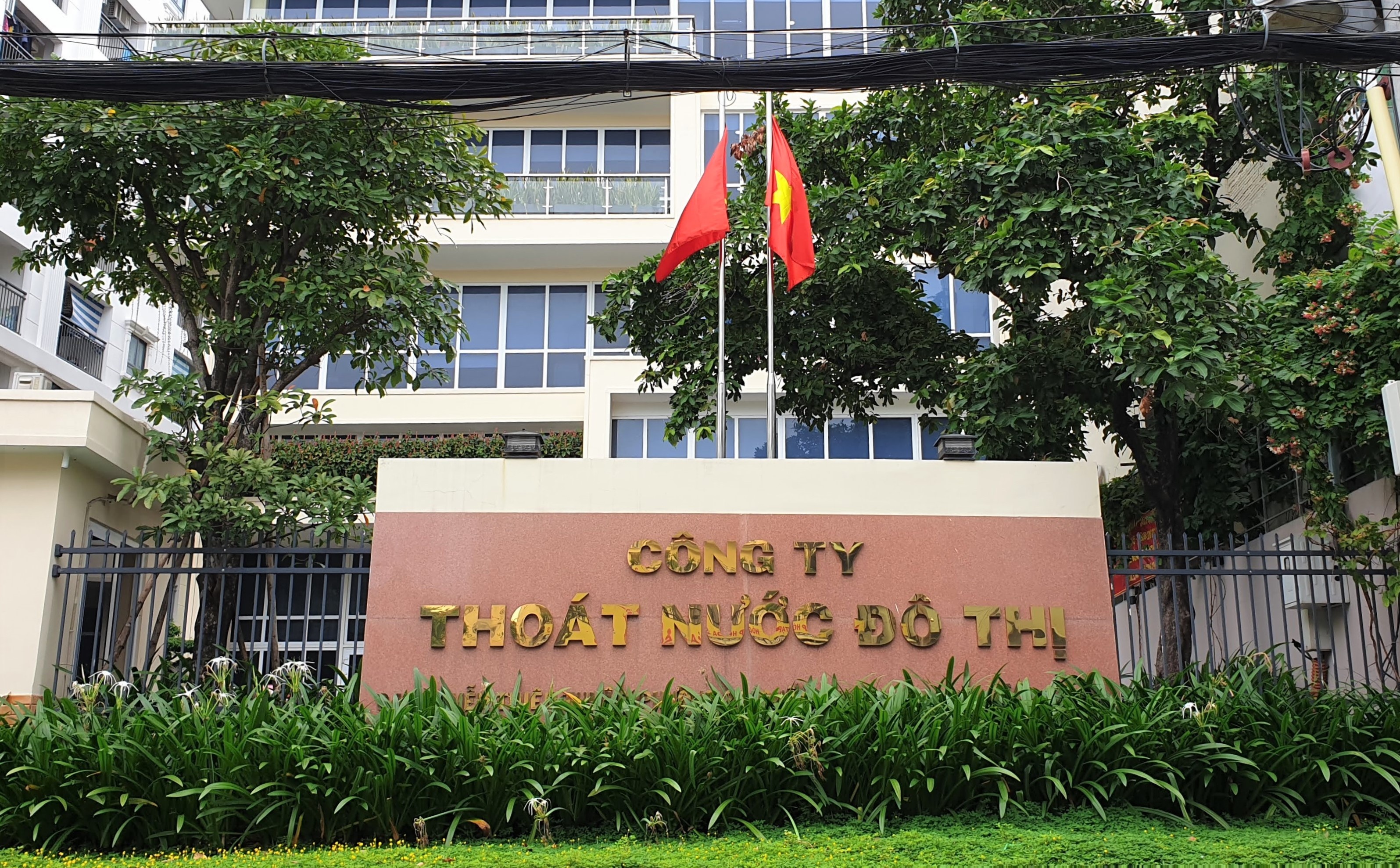 kien doanh nghiep nuoc ngoai doi no anh 1