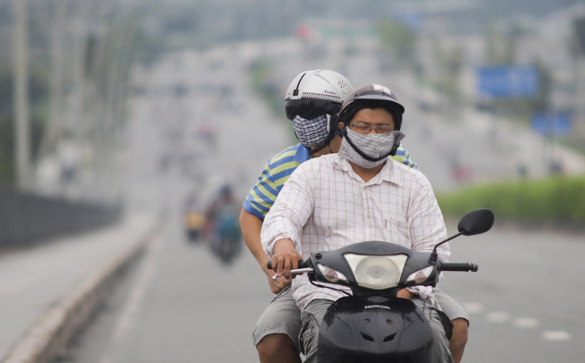 ô nhiễm không khí ở TP.HCM ảnh 3 o nhiem khong khi o TP.HCM anh 3