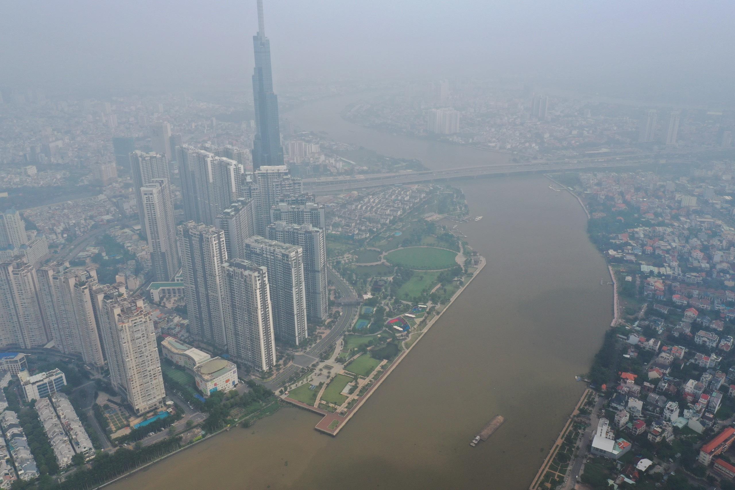 Vi sao Ha Noi va TP.HCM dung dau danh sach o nhiem khong khi? hinh anh