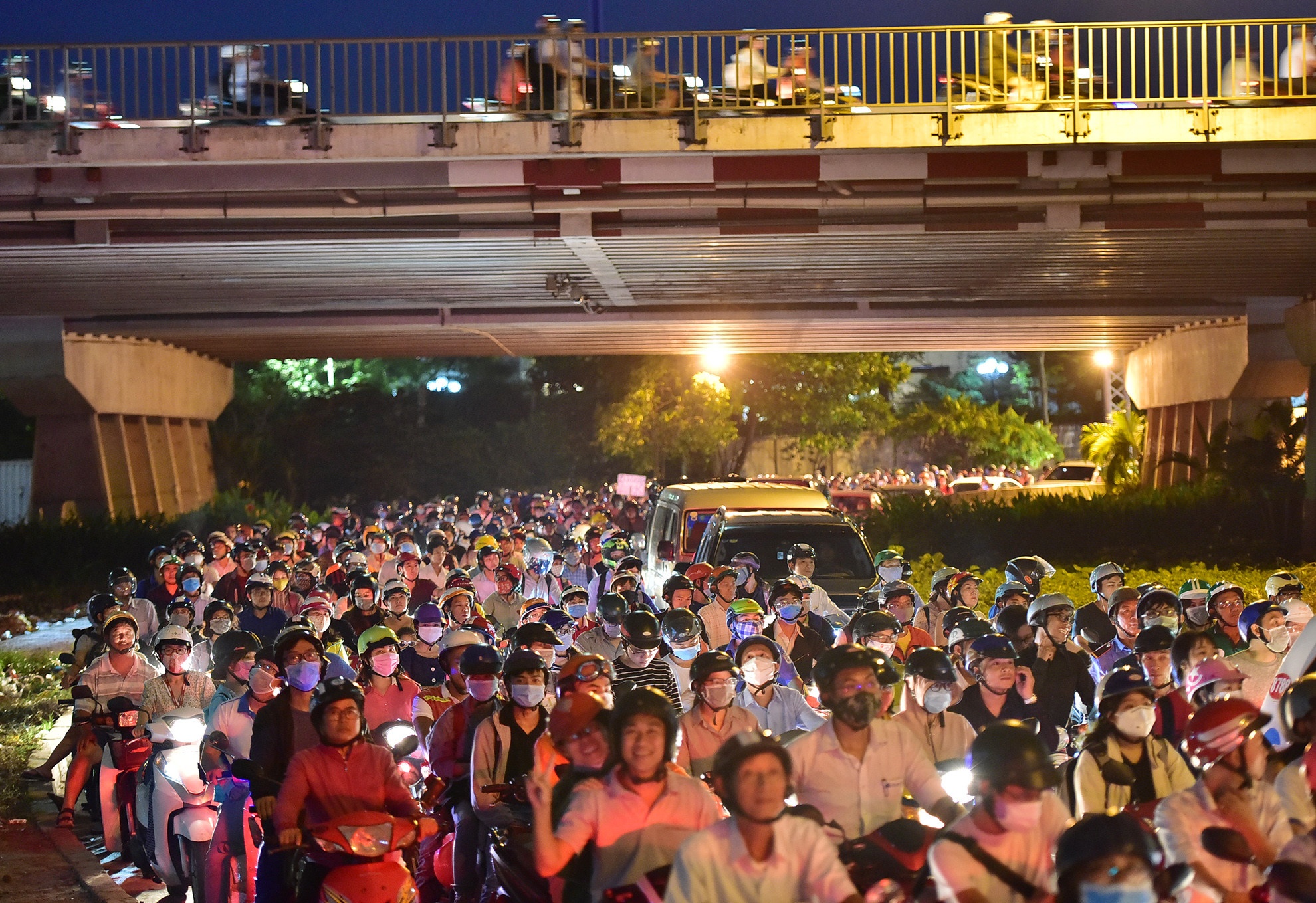 kiểm soát khí thải xe máy ở TP.HCM ảnh 1 kiem soat khi thai xe may o TP.HCM anh 1