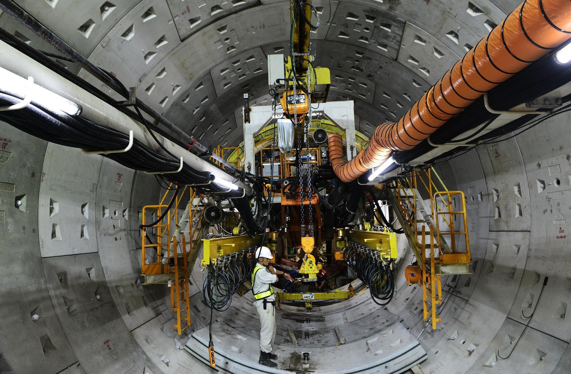 Metro Sai Gon co the dung thi cong, nguy co kien tung voi nha thau hinh anh