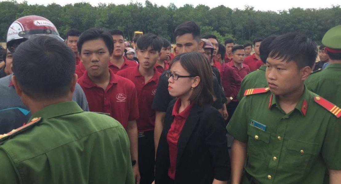 nữ lãnh đạo Công ty Alibaba kích động nhân viên ảnh 2 nu lanh dao Cong ty Alibaba kich dong nhan vien anh 2