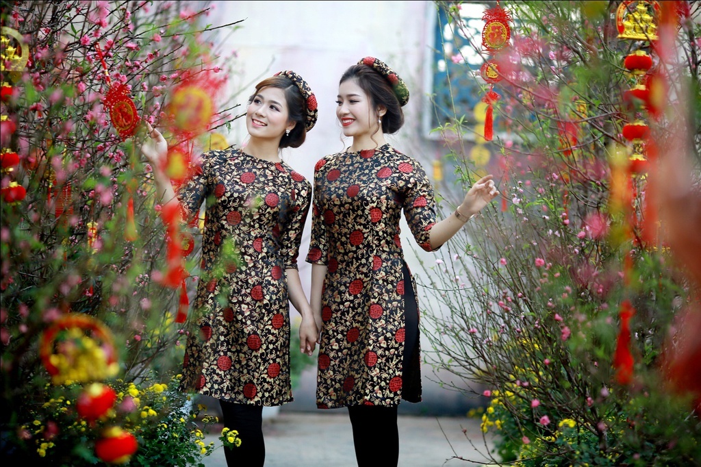 Ve ben xuan xua hinh anh