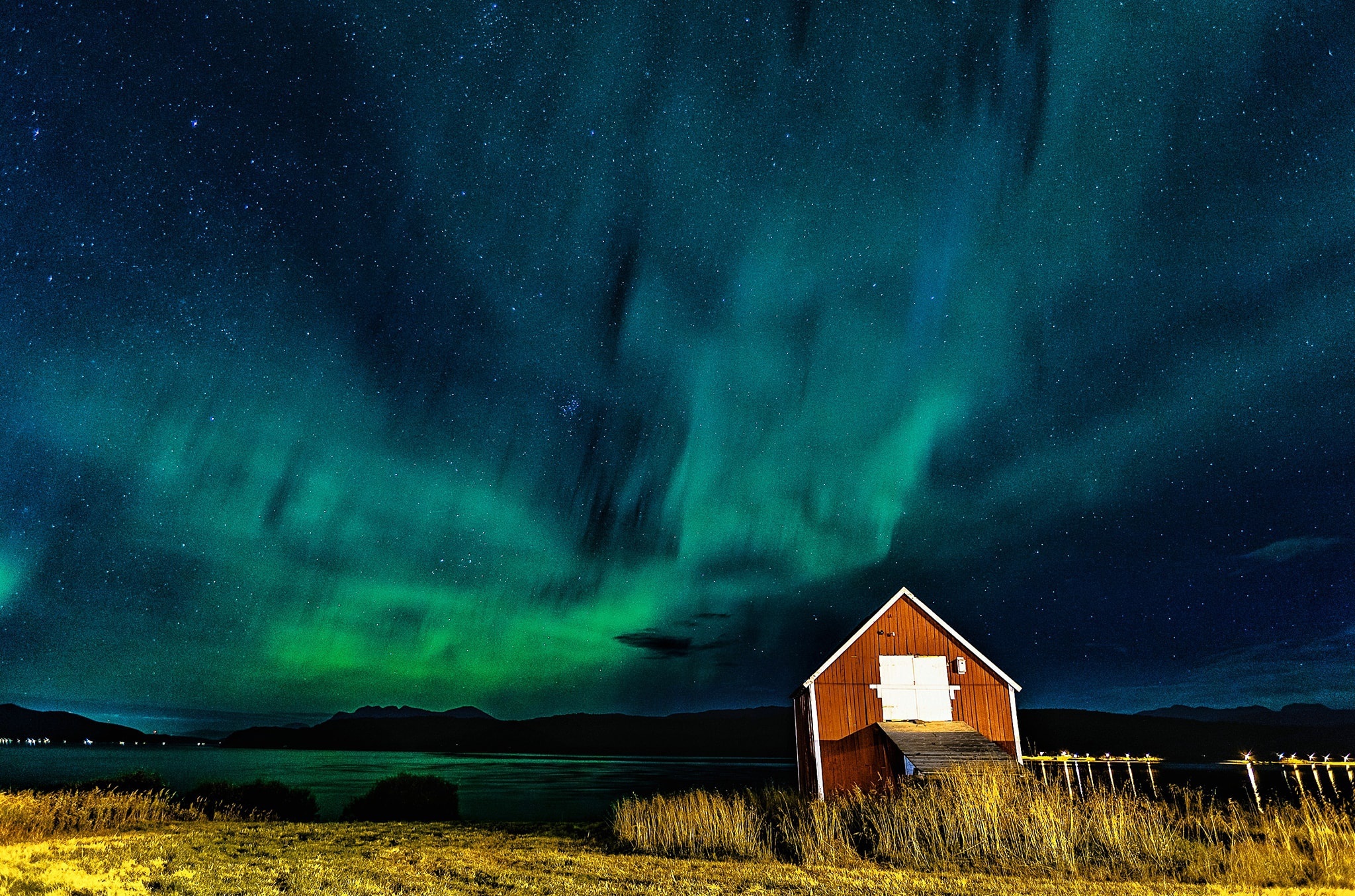 Nhung vi sao nhu mat buon voi voi hinh anh