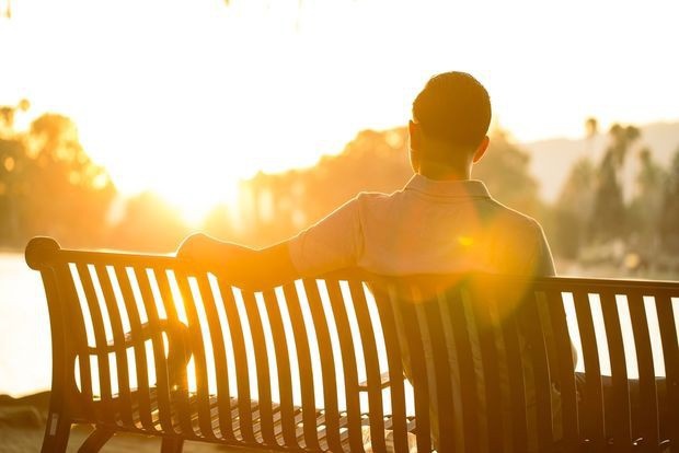 Nghich ly cua tinh yeu hinh anh