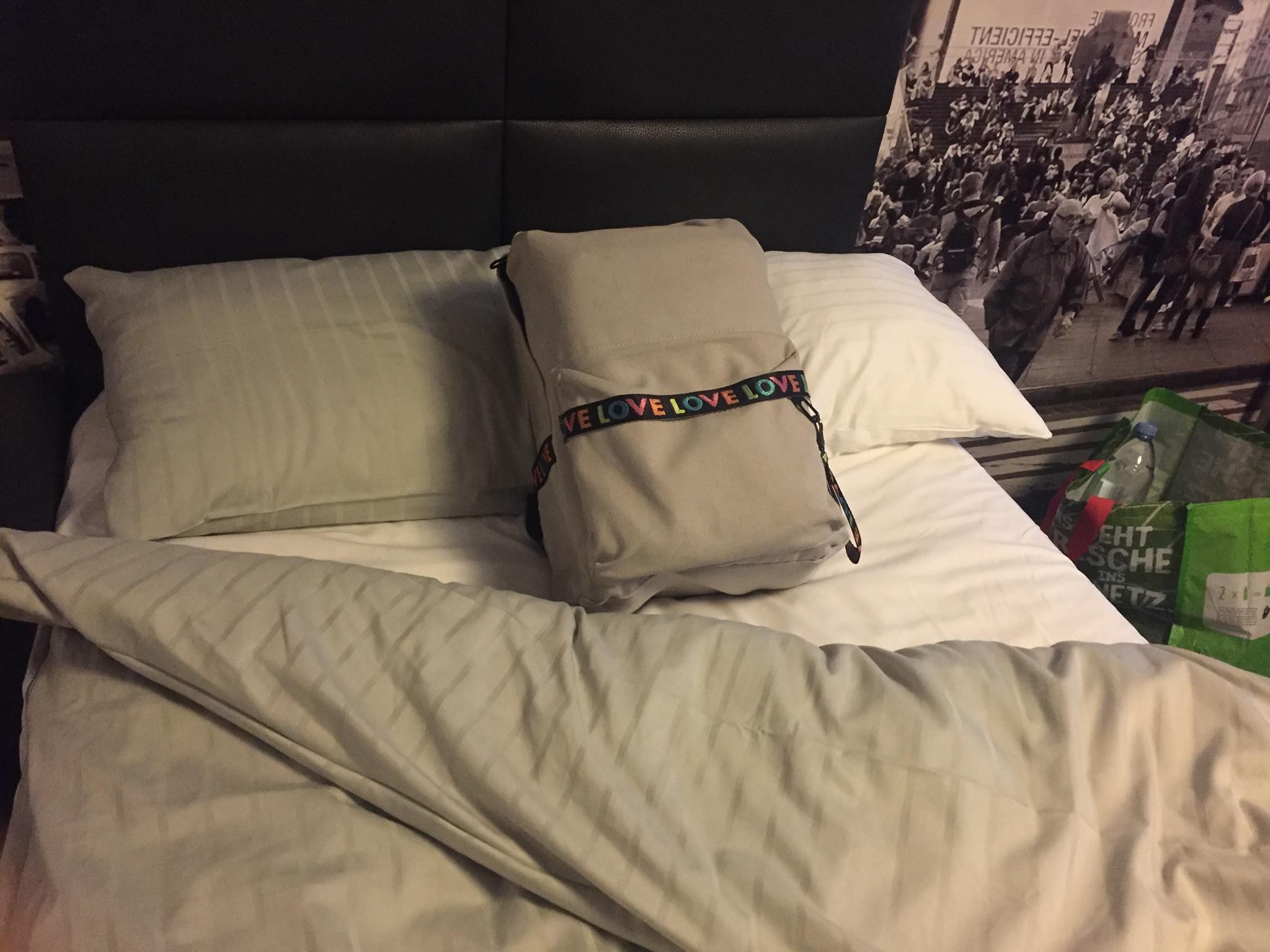 Di thể nữ sinh tử vong về nước ảnh 3 Di the nu sinh tu vong ve nuoc anh 3